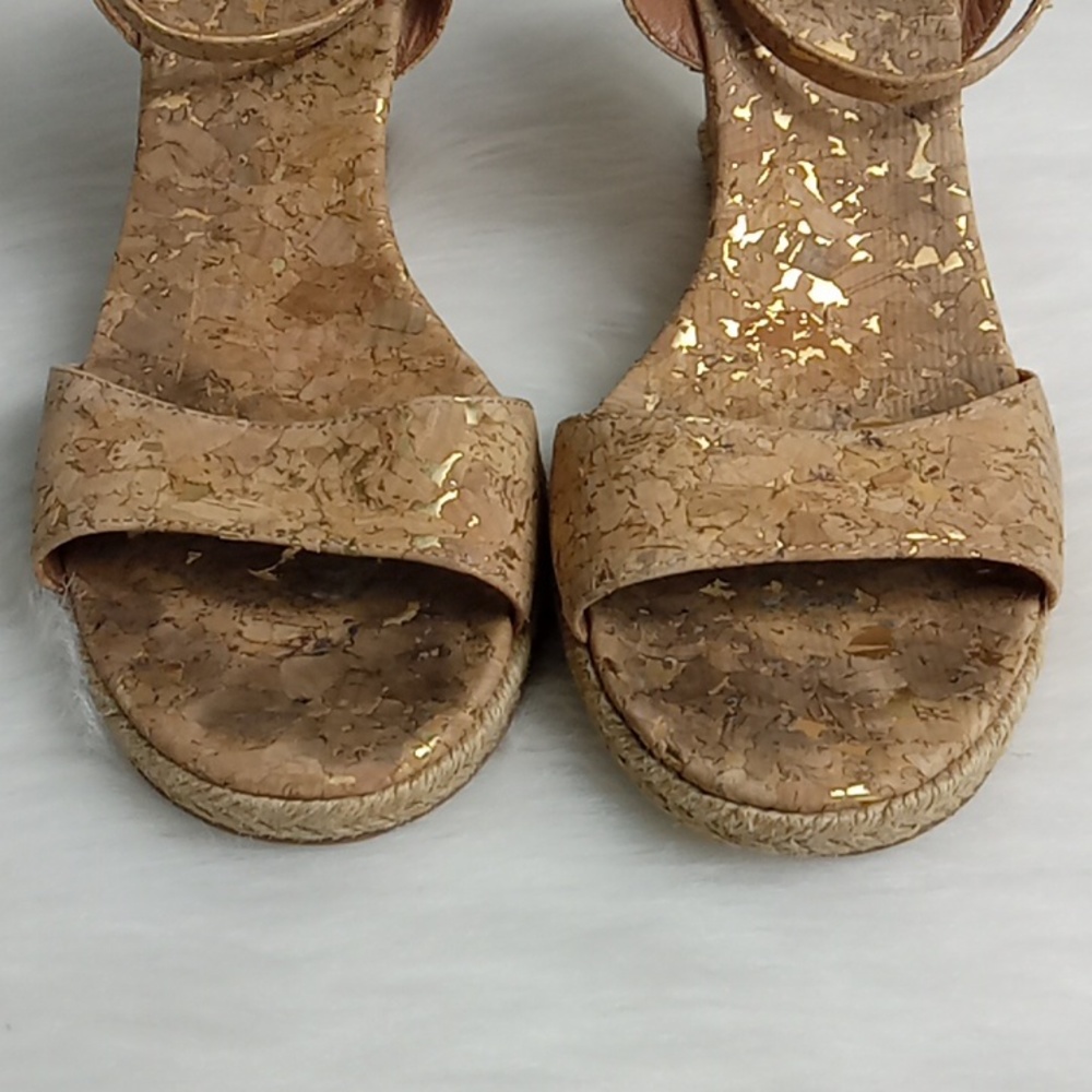 Tory Burch gold and brown heels - Picture 2 of 8